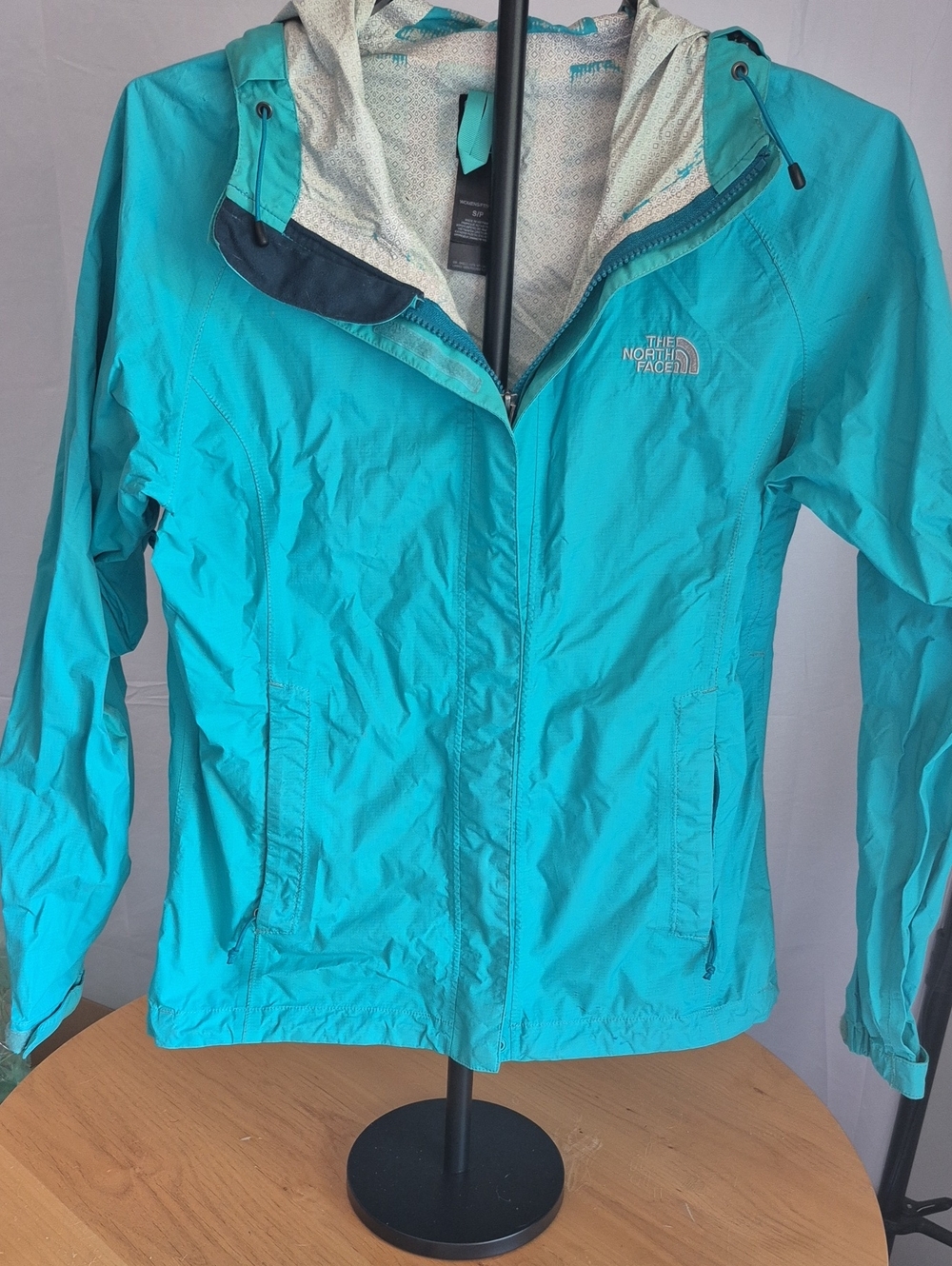 The North Face Women's Teal Hooded Lightweight Rain Jacket